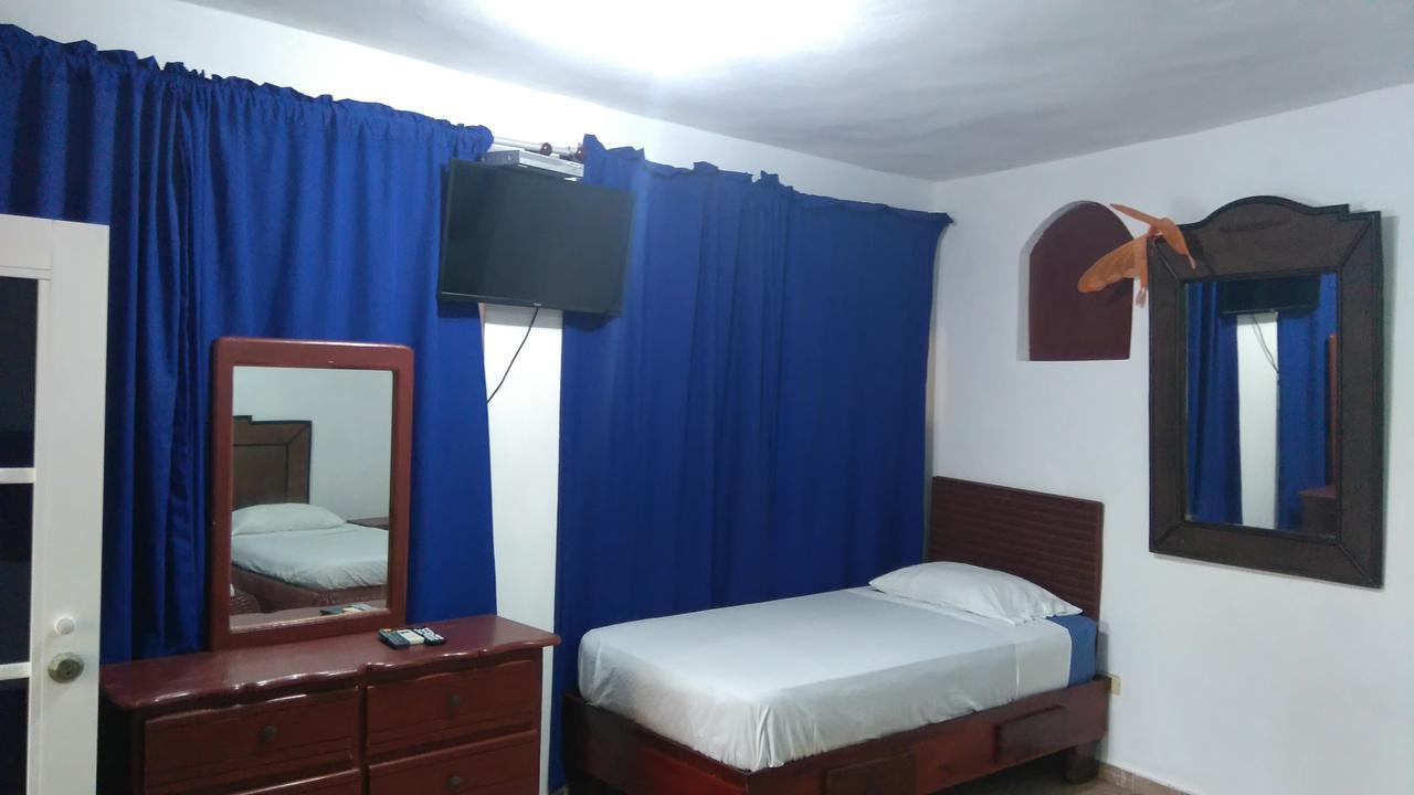 Hotel El Viejo Pirata Boca de Yuma Esterno foto